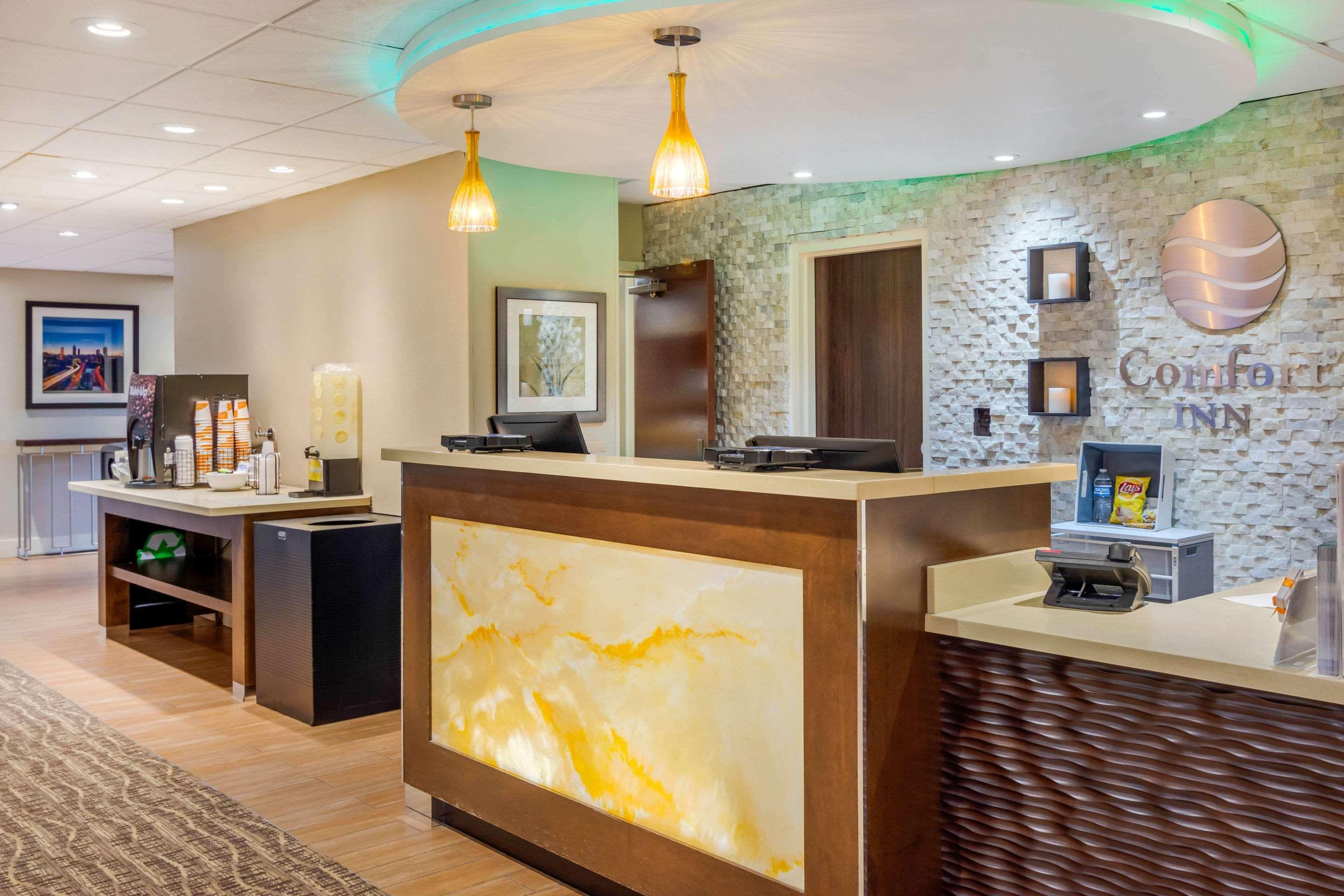 Comfort Inn Atlanta Airport Cheeko Manor Exterior photo
